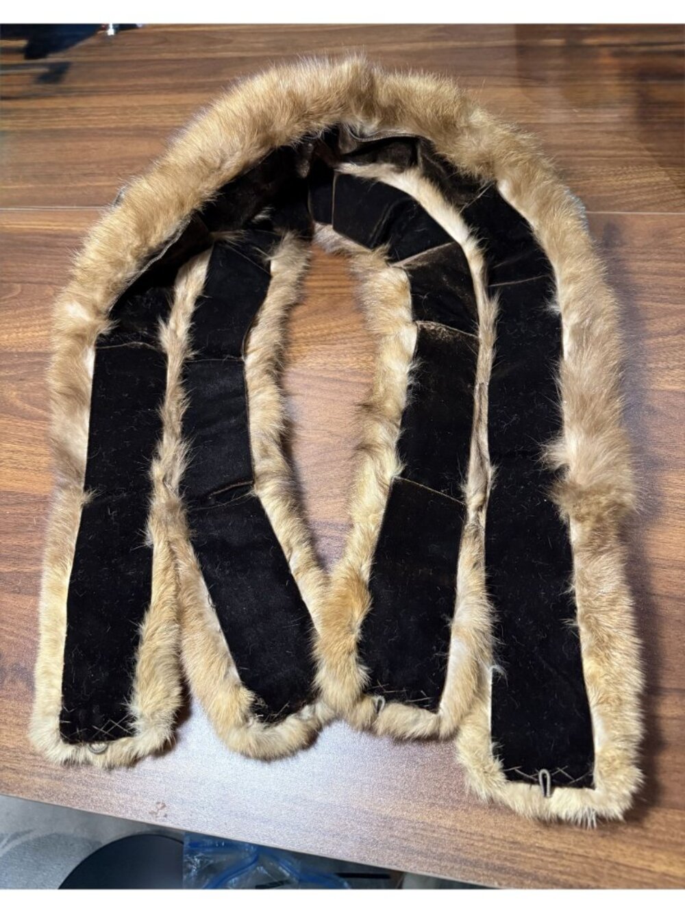 Classic Brown Faux Fur Stole Scarf - Women's Wrap - Picture 2 of 3